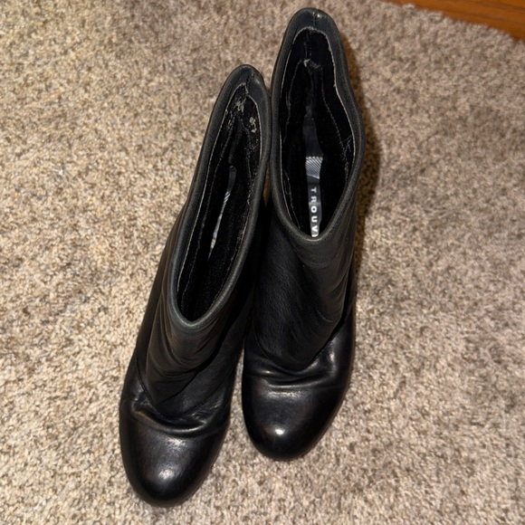 Trouve heeled boots. Size 6 1/2 Leather-upper used condition see photos - Picture 10 of 17